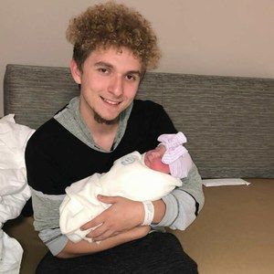 Meet your Posher, Christian